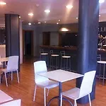 Hotel 139 *
