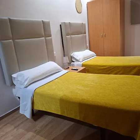Hotel 139 *